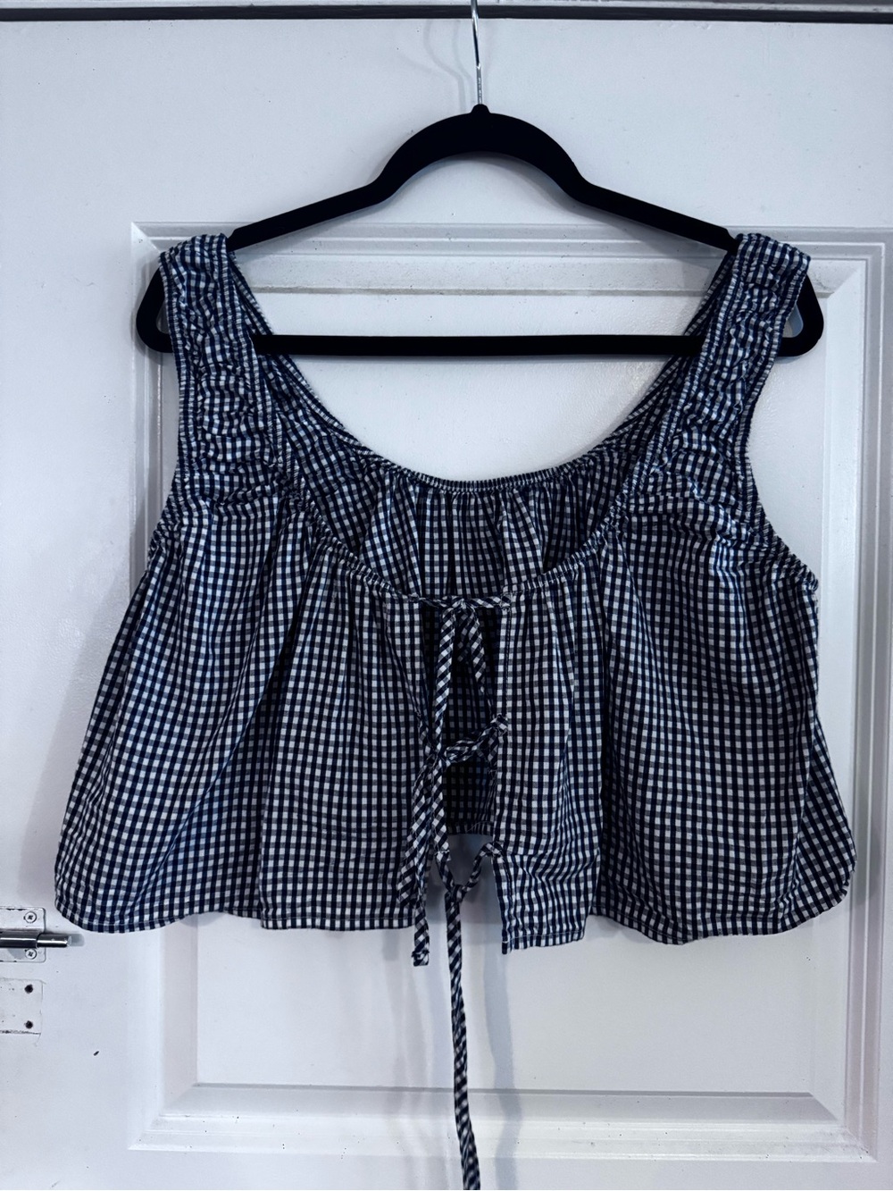 Toit Volant Gingham Tie-back Sleeveless Top - navy/White - Picture 2 of 5